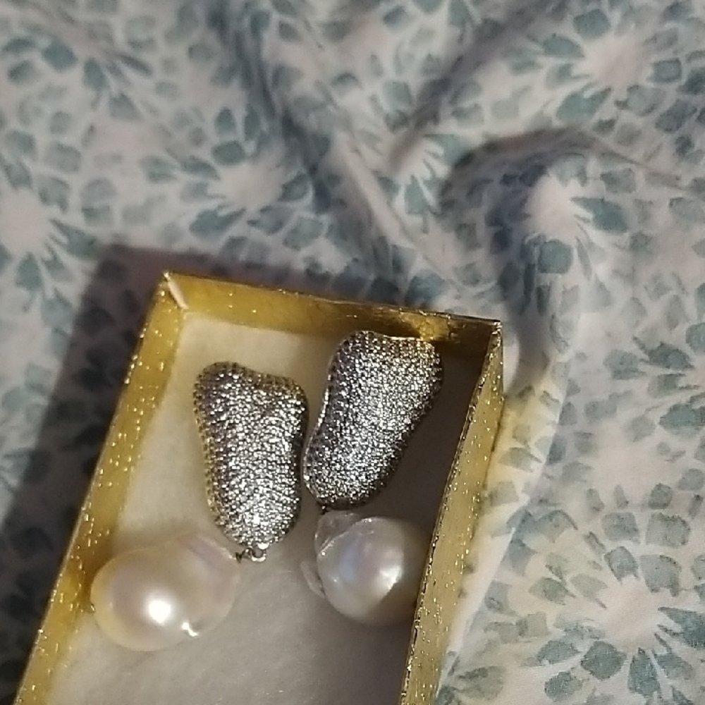 Elegant Silver Pearl Drop Earrings